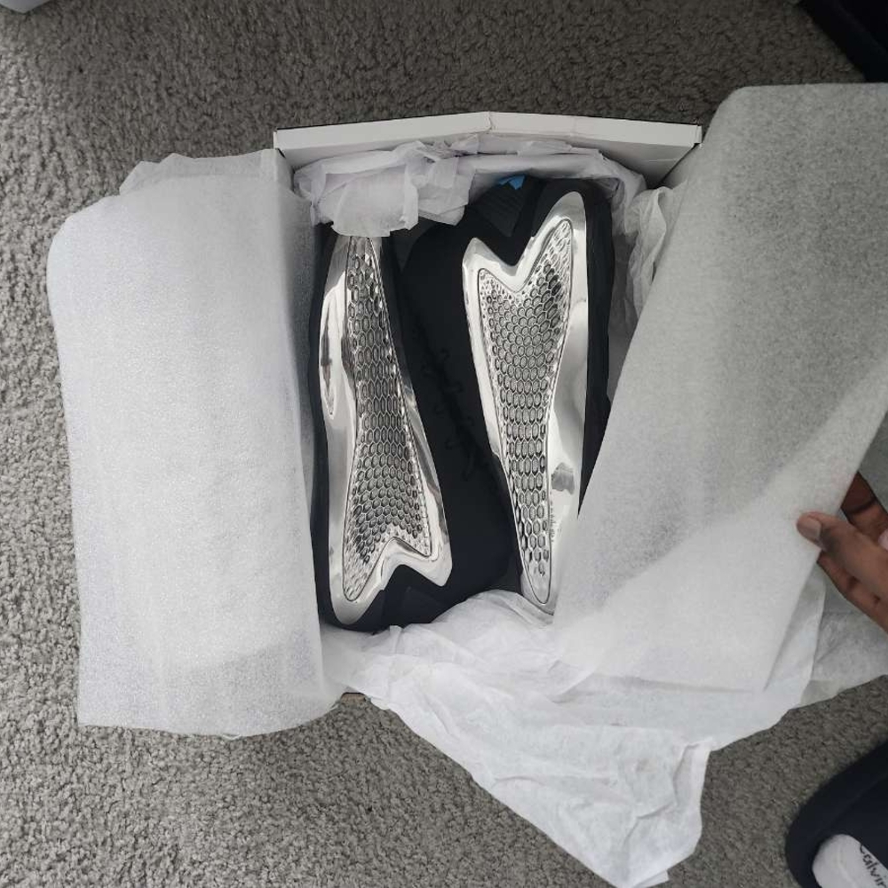 AE Ones Addias Sneakers